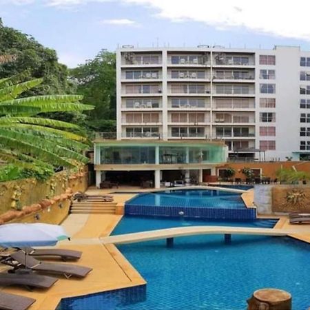 Wazza's Patong Apartment Esterno foto