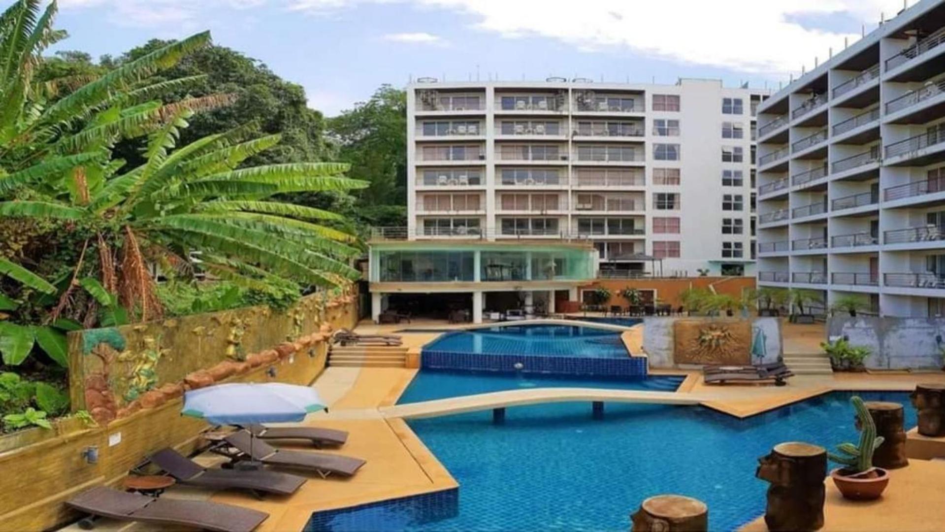 Wazza's Patong Apartment Esterno foto