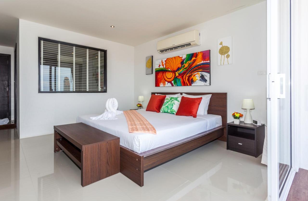 Wazza's Patong Apartment Esterno foto